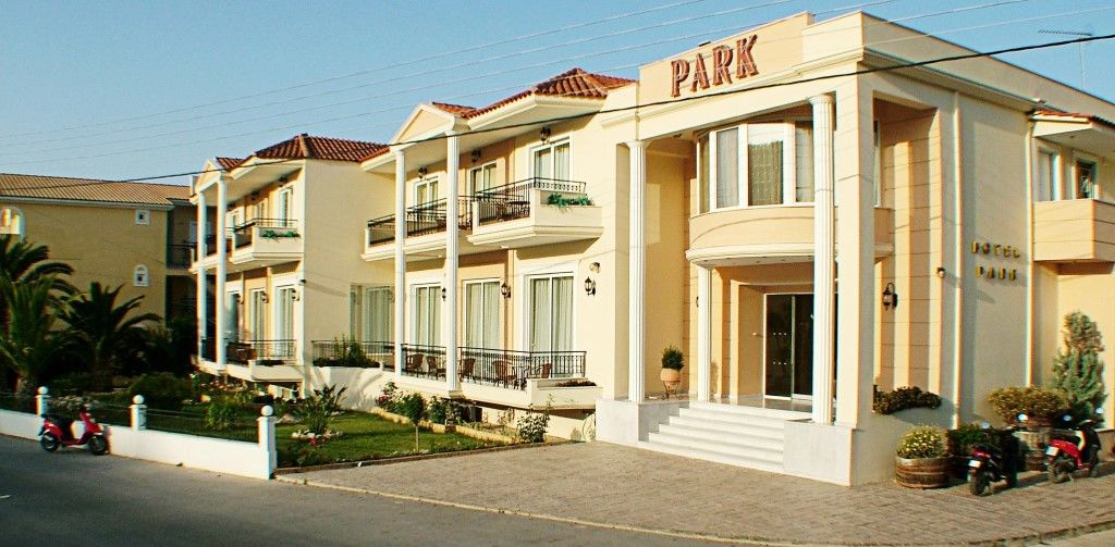 טסיליבי Park Hotel & Spa-Adults Only מראה חיצוני תמונה